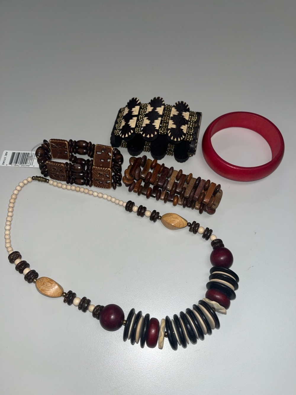 Source Unknown Wooden Bead Necklace with 4 wood bracelets